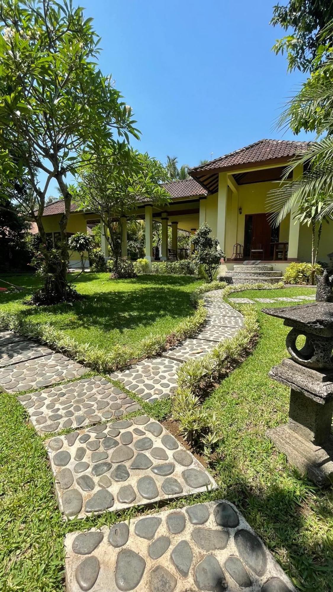 Bali Cottage Sambirenteng Pabean Buleleng Eksteriør billede